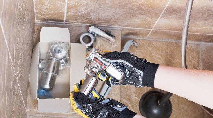 Expert Emergency Roof Repairs services in Fullerton, ND